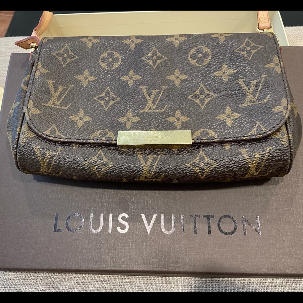Louis Vuitton Favorite PM